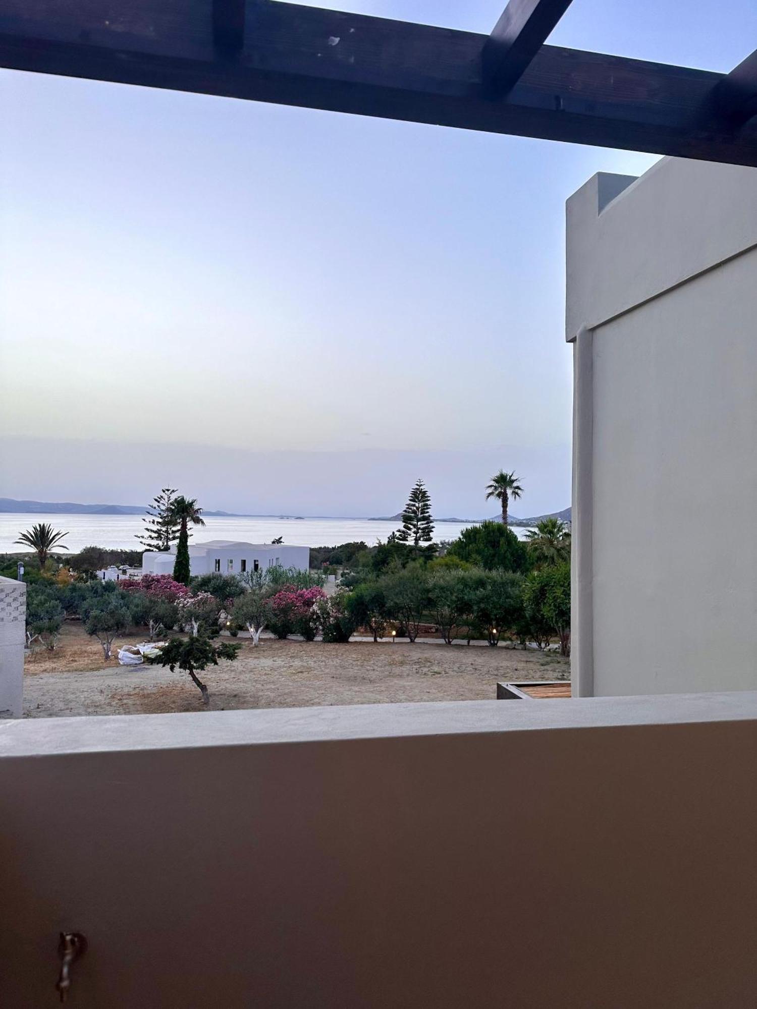 Faros Small & Restaurant Plage d'Aliko