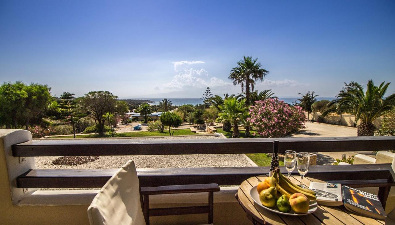 Hotel Faros Small & Restaurant Plage d'Aliko