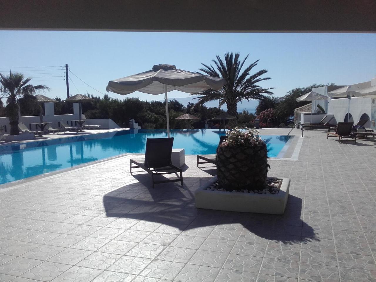 Faros Small & Restaurant Plage d'Aliko