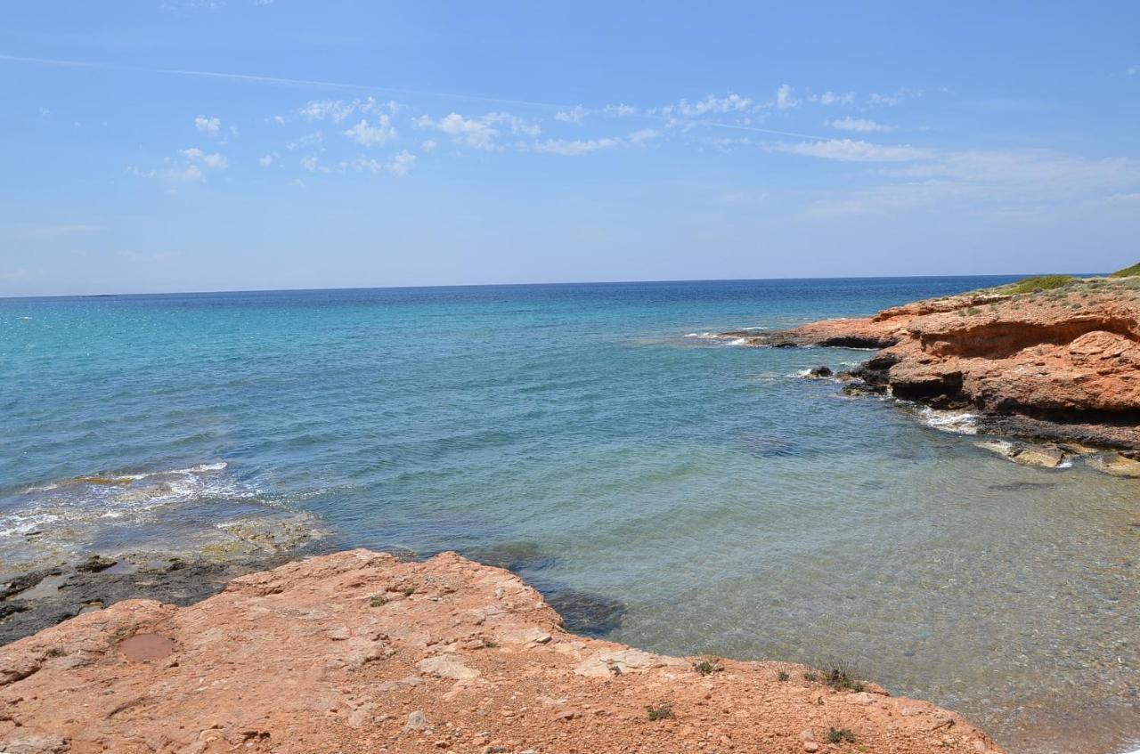 Hotel Faros Small & Restaurant Plage d'Aliko