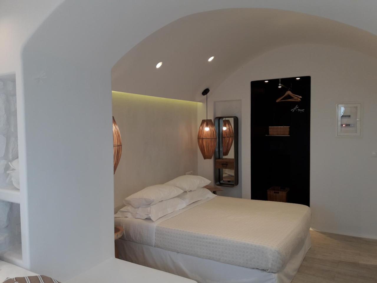 Faros Small & Restaurant Plage d'Aliko