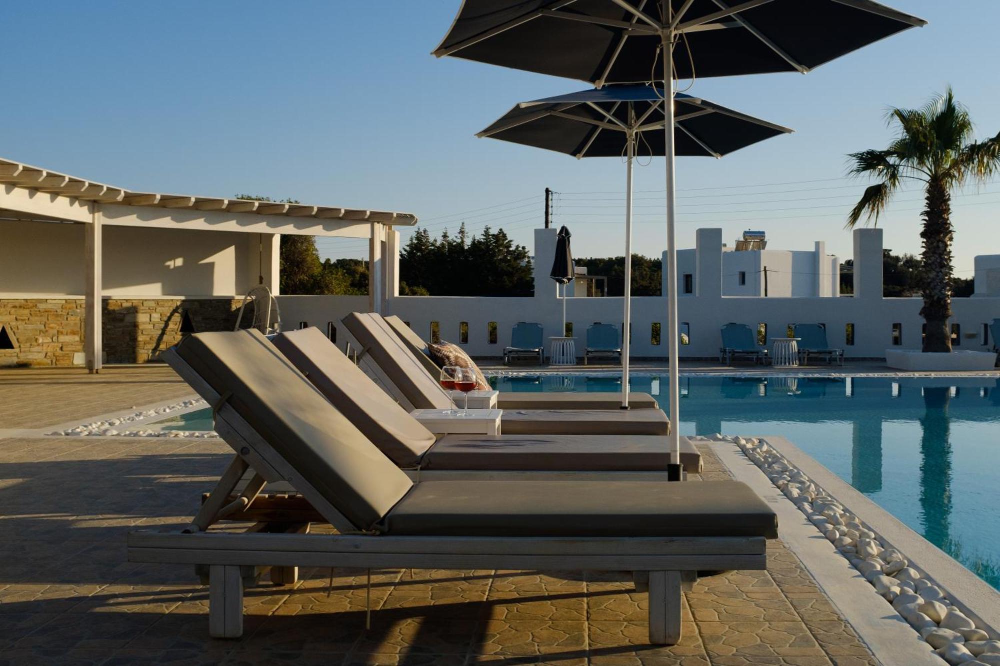 Faros Small & Restaurant Hotel 3*