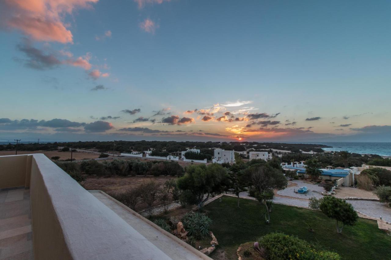 Hotel Faros Small & Restaurant