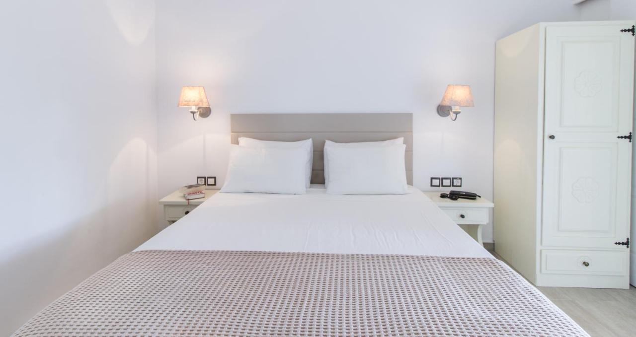 Hotel Faros 3*
